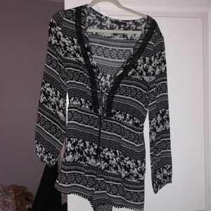 Patterned long sleeve romper